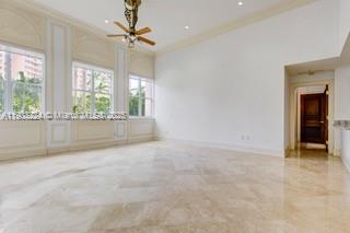 60 Edgewater Dr #LE, Coral Gables FL 33133