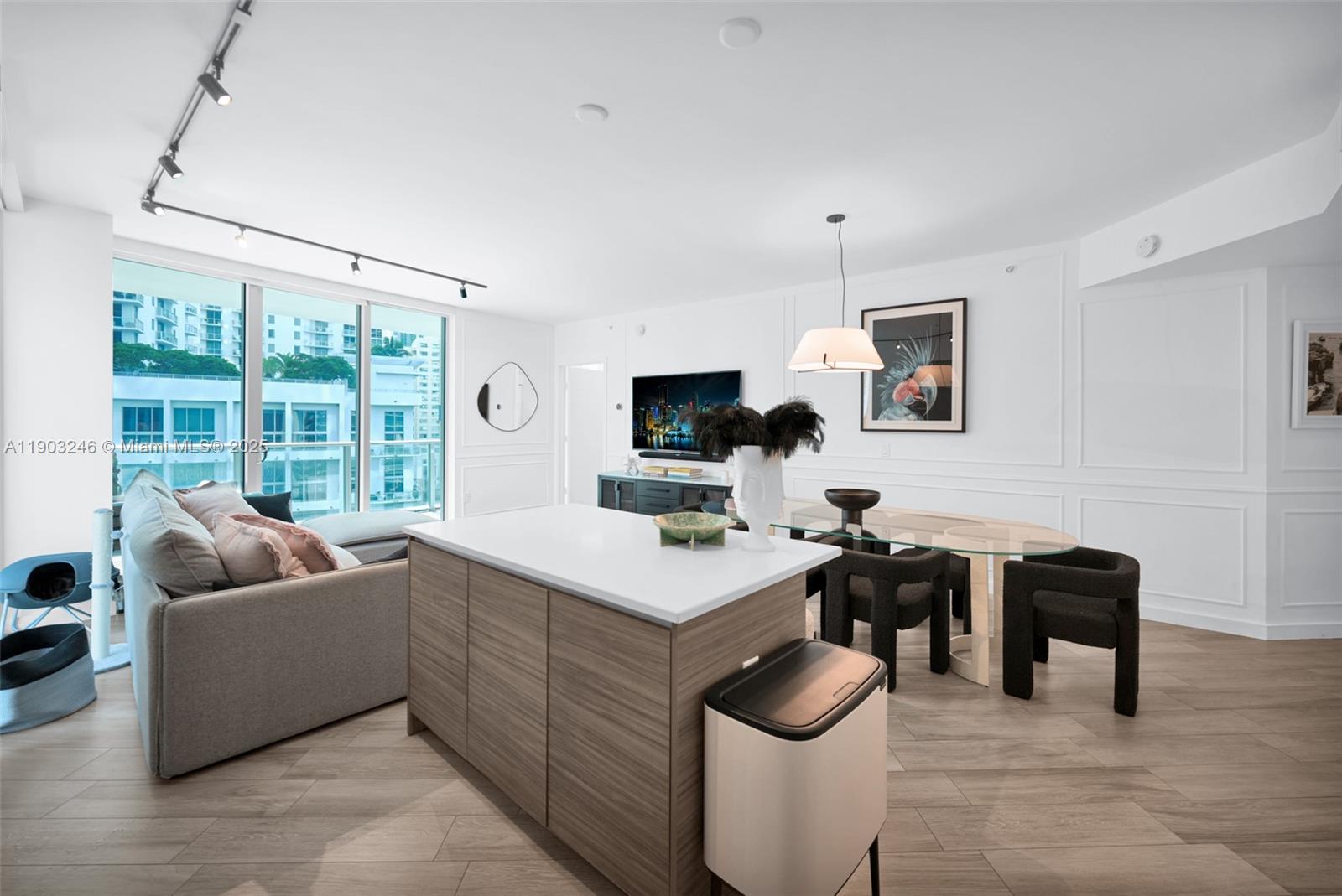 1100 S Miami Ave #1010, Miami FL 33130
