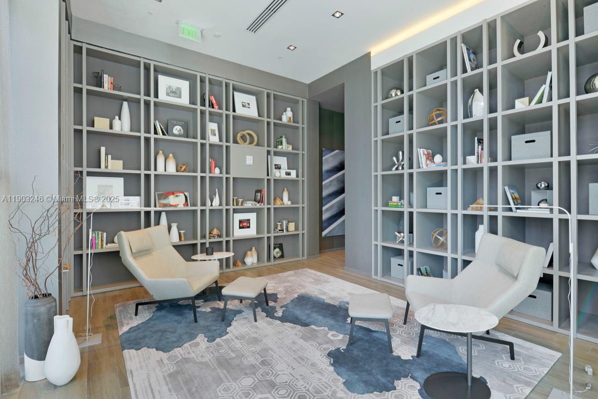 1100 S Miami Ave #1010, Miami FL 33130