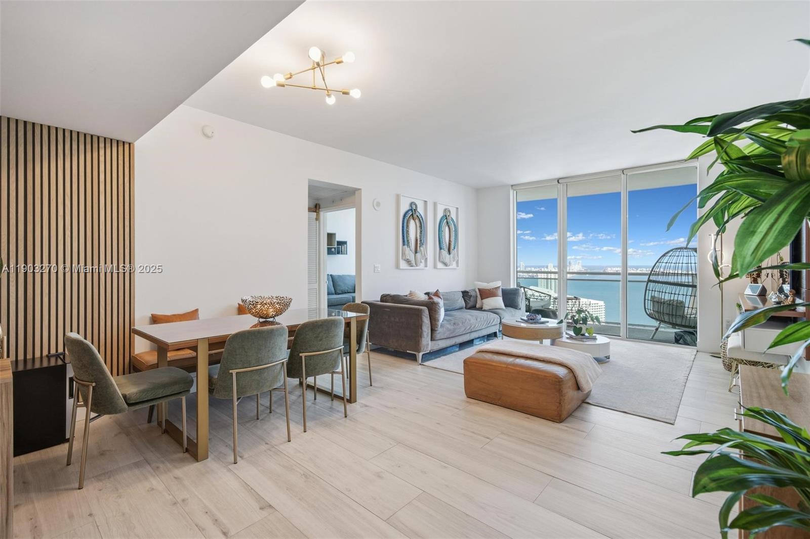951 Brickell Ave #3504, Miami FL 33131