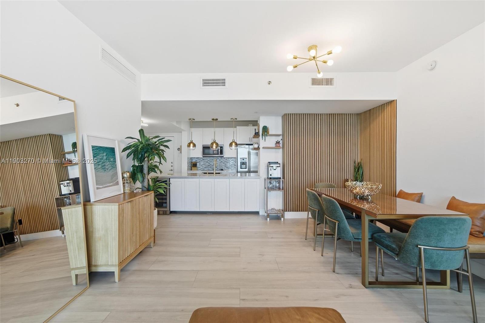 951 Brickell Ave #3504, Miami FL 33131