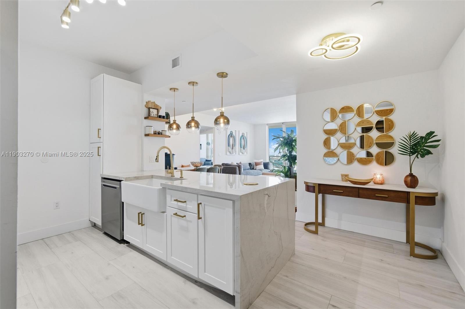 951 Brickell Ave #3504, Miami FL 33131