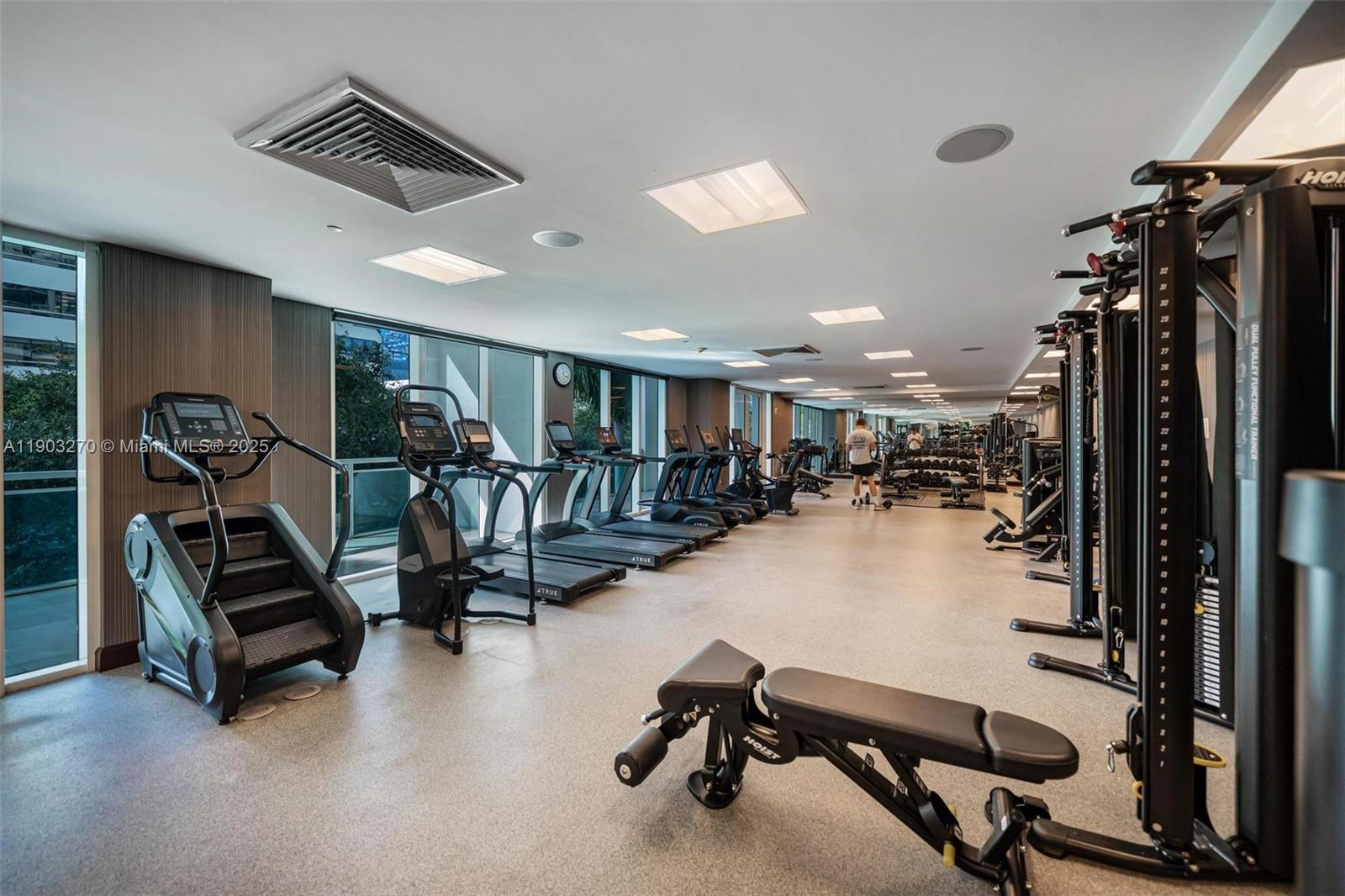 951 Brickell Ave #3504, Miami FL 33131