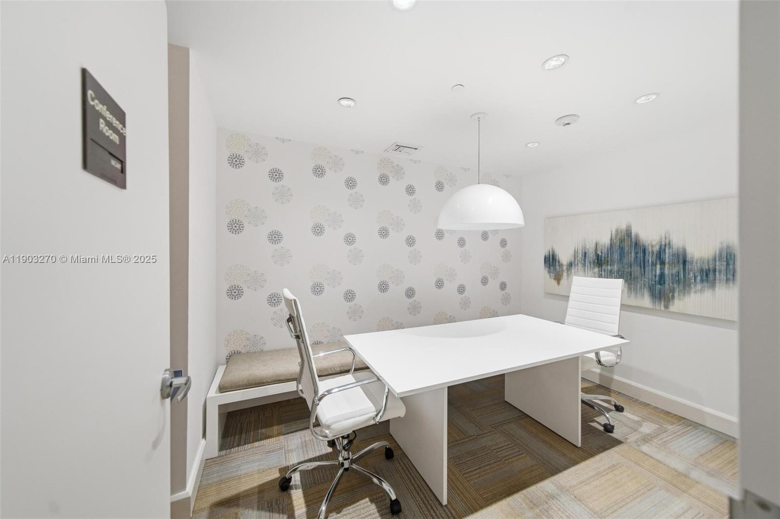 951 Brickell Ave #3504, Miami FL 33131