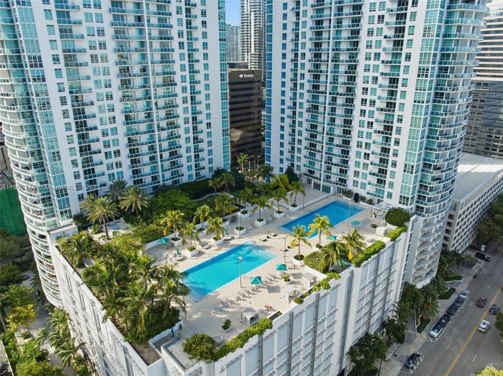 951 Brickell Ave #3504, Miami FL 33131
