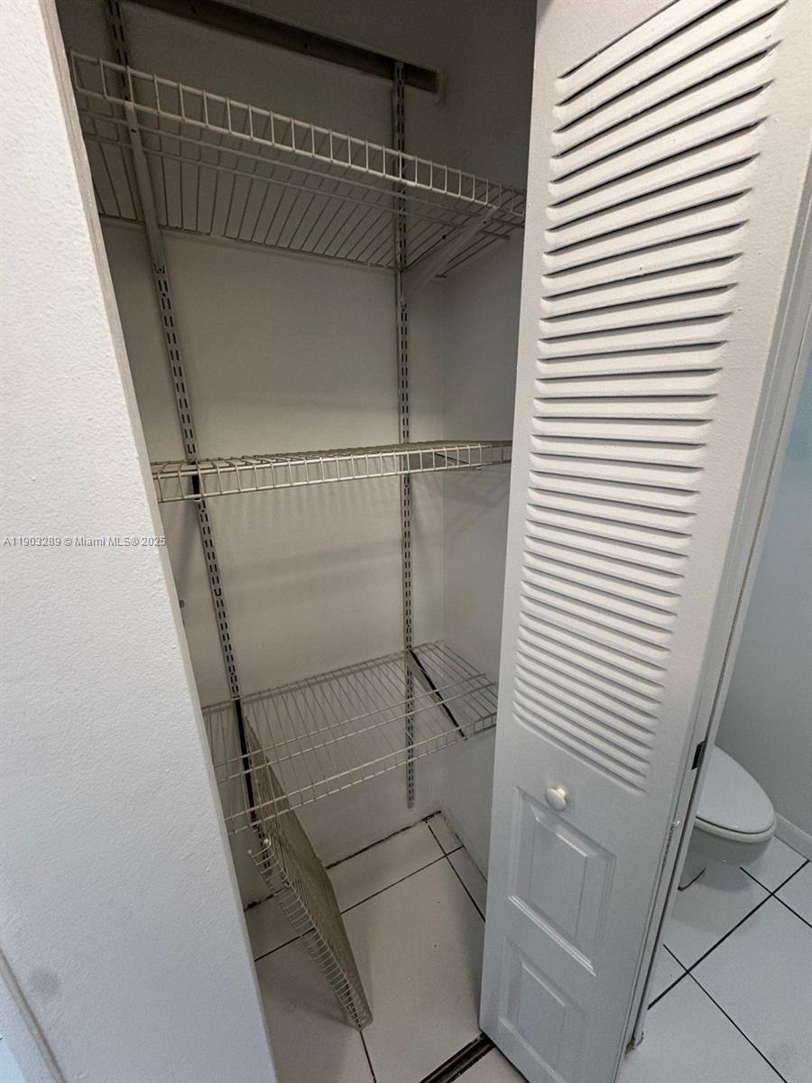200 SE 15th Rd #6H, Miami FL 33129