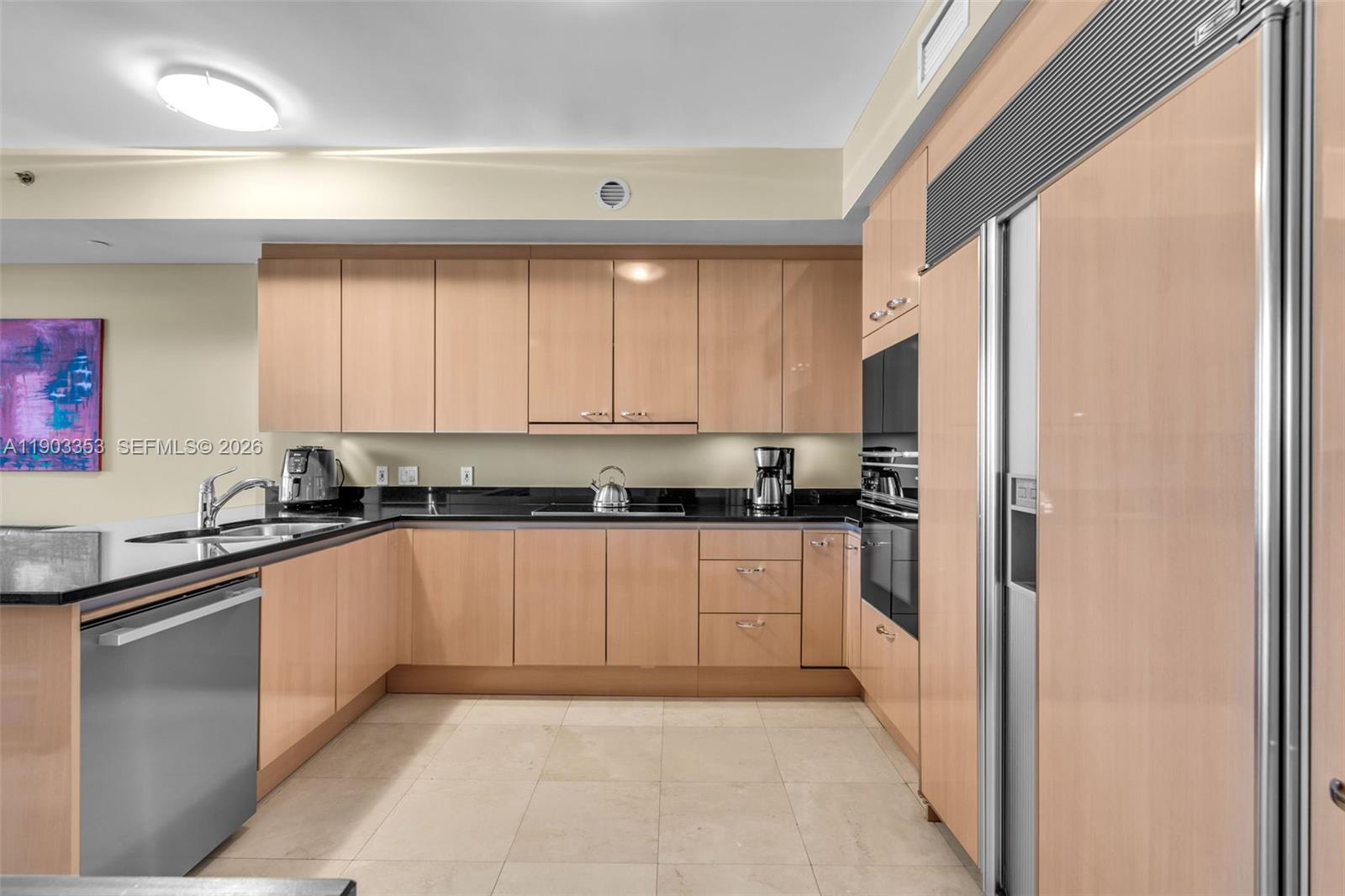 791 Crandon Blvd #1402, Key Biscayne FL 33149