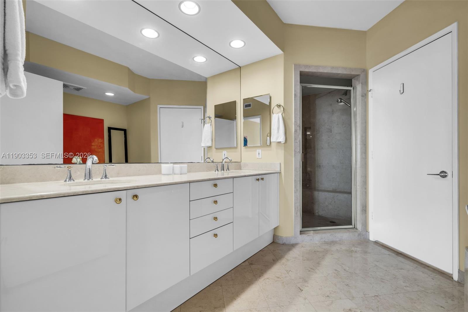 791 Crandon Blvd #1402, Key Biscayne FL 33149