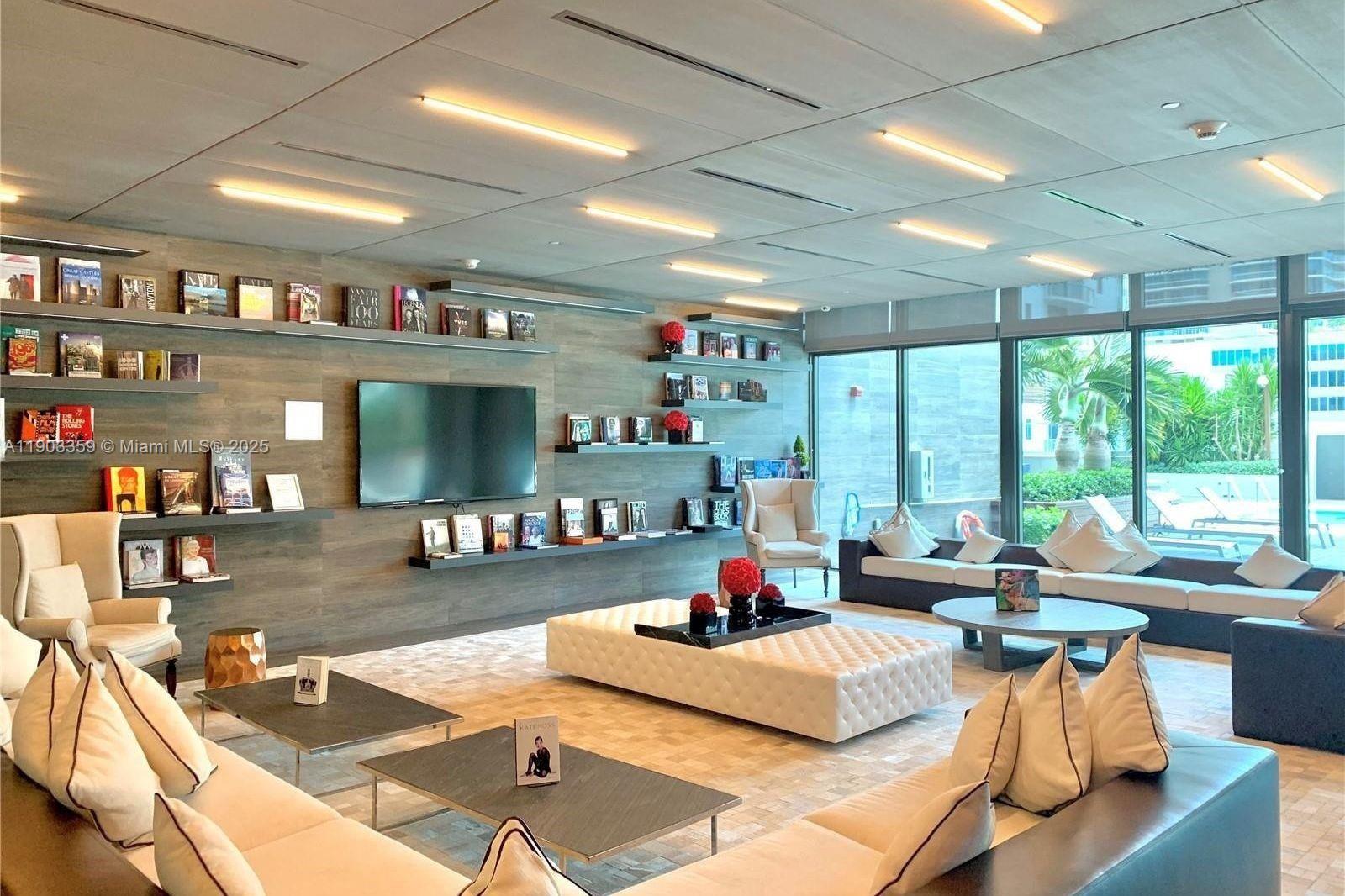 1080 Brickell Ave #2007, Miami FL 33131
