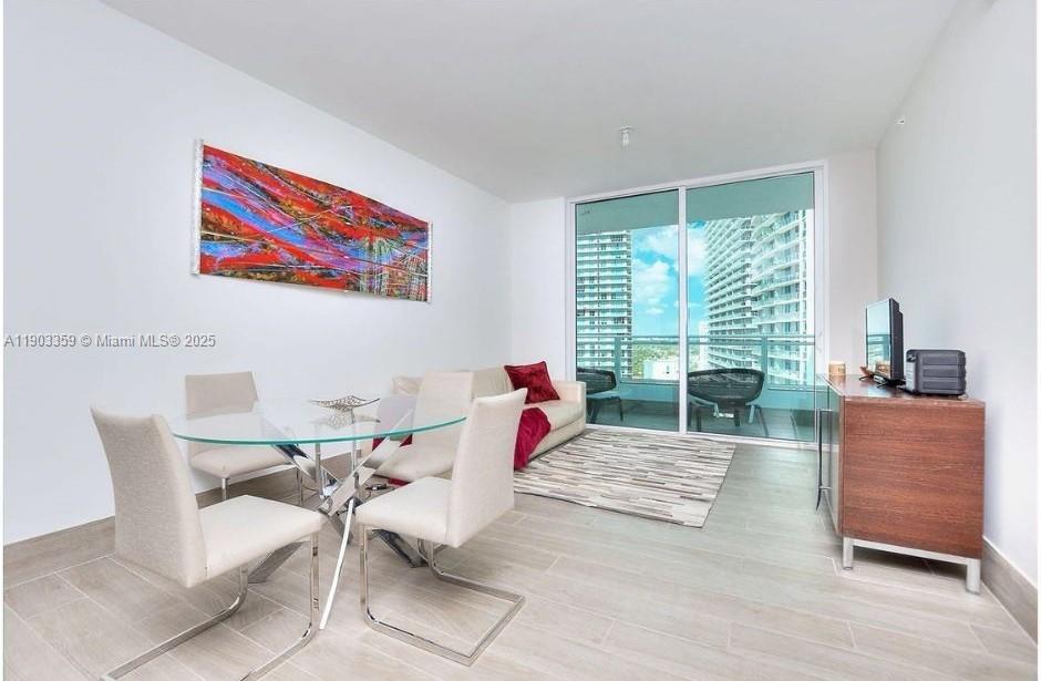 1080 Brickell Ave #2007, Miami FL 33131