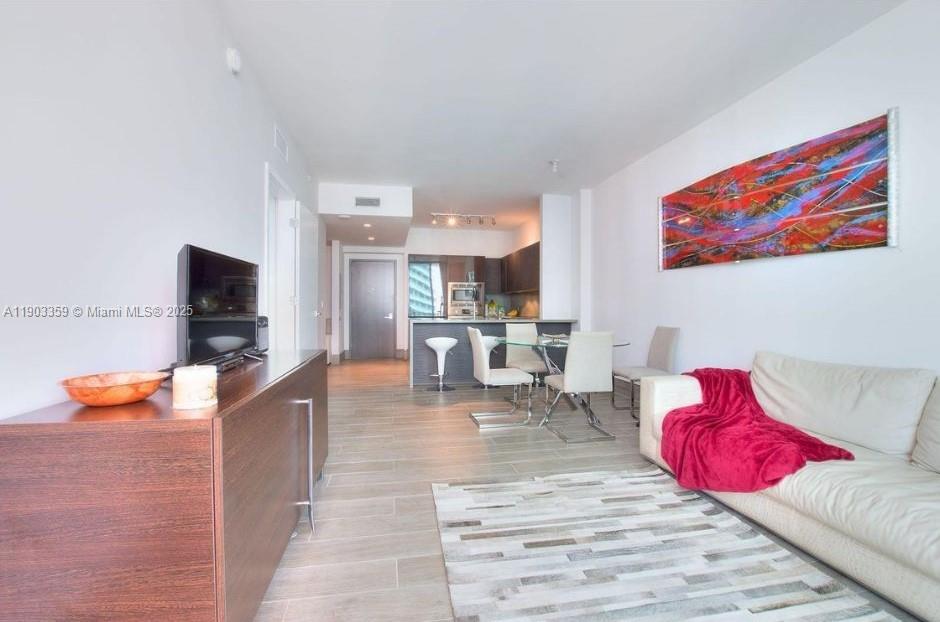 1080 Brickell Ave #2007, Miami FL 33131