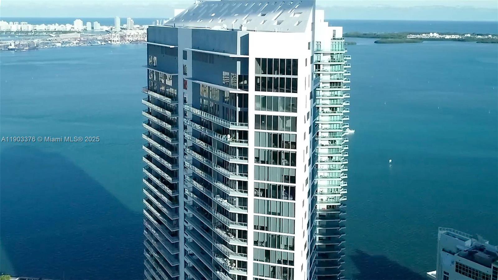 1300 Brickell Bay Dr #2402, Miami FL 33131