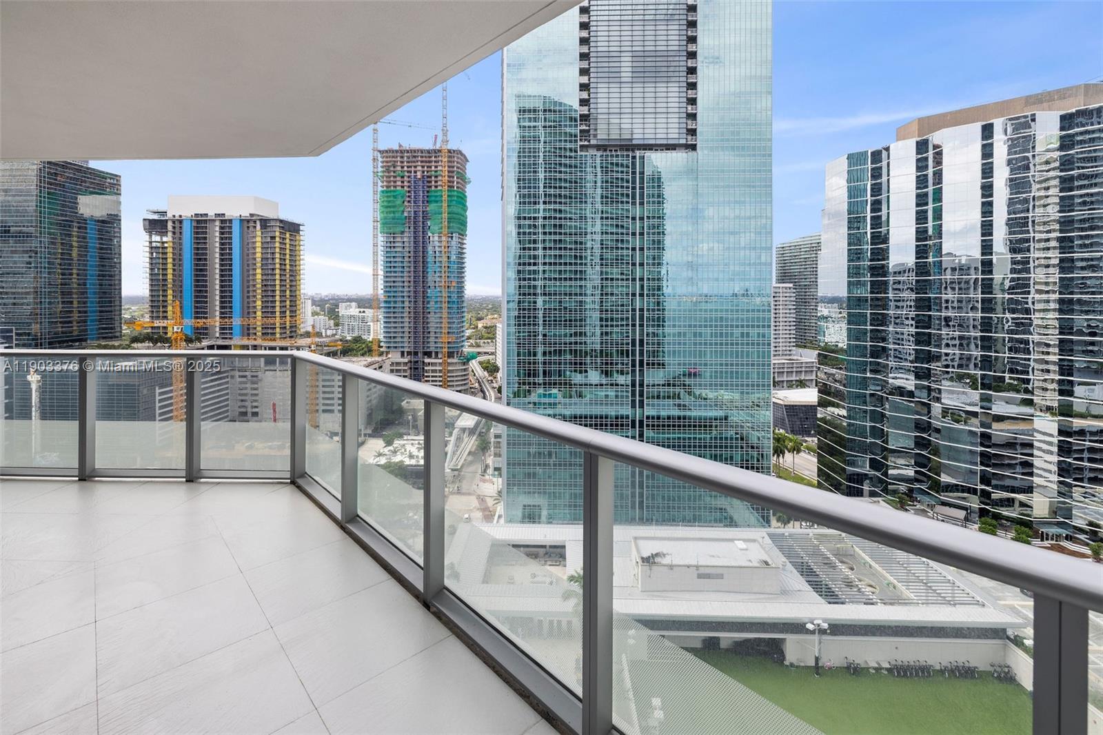 1300 Brickell Bay Dr #2402, Miami FL 33131