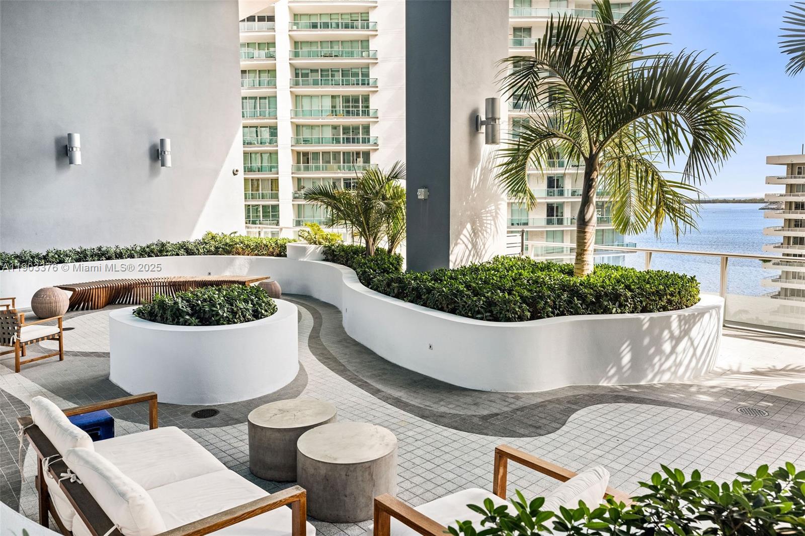 1300 Brickell Bay Dr #2402, Miami FL 33131