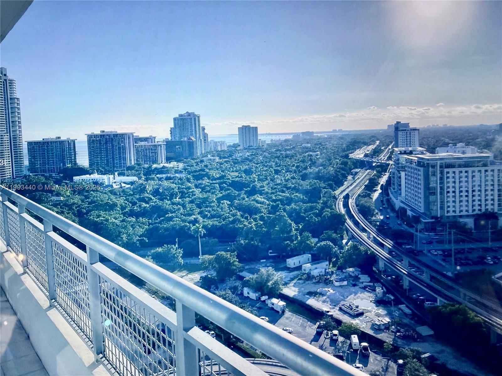 60 SW 13th St #1821, Miami FL 33130