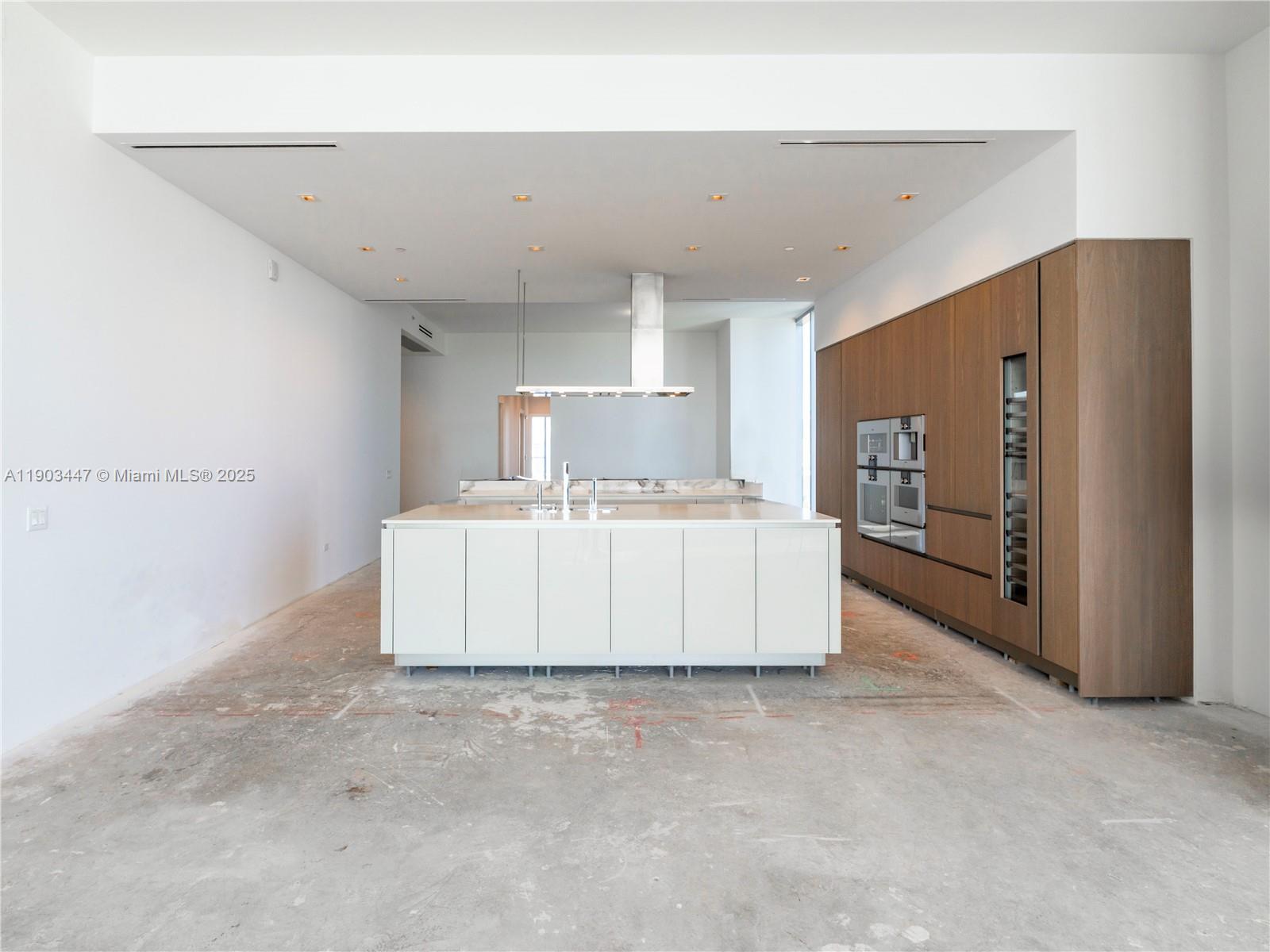 18501 Collins Av #1501, Sunny Isles Beach FL 33160