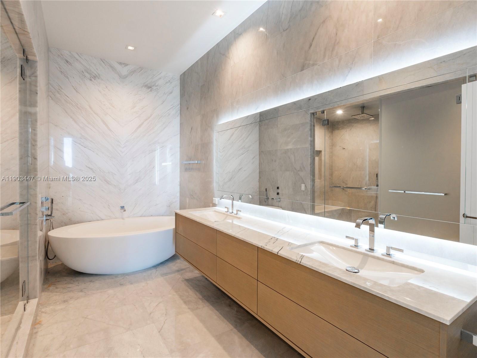 18501 Collins Av #1501, Sunny Isles Beach FL 33160