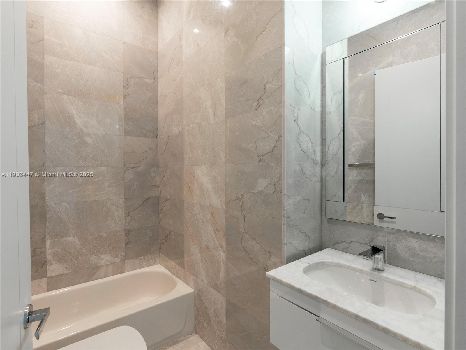 18501 Collins Av #1501, Sunny Isles Beach FL 33160
