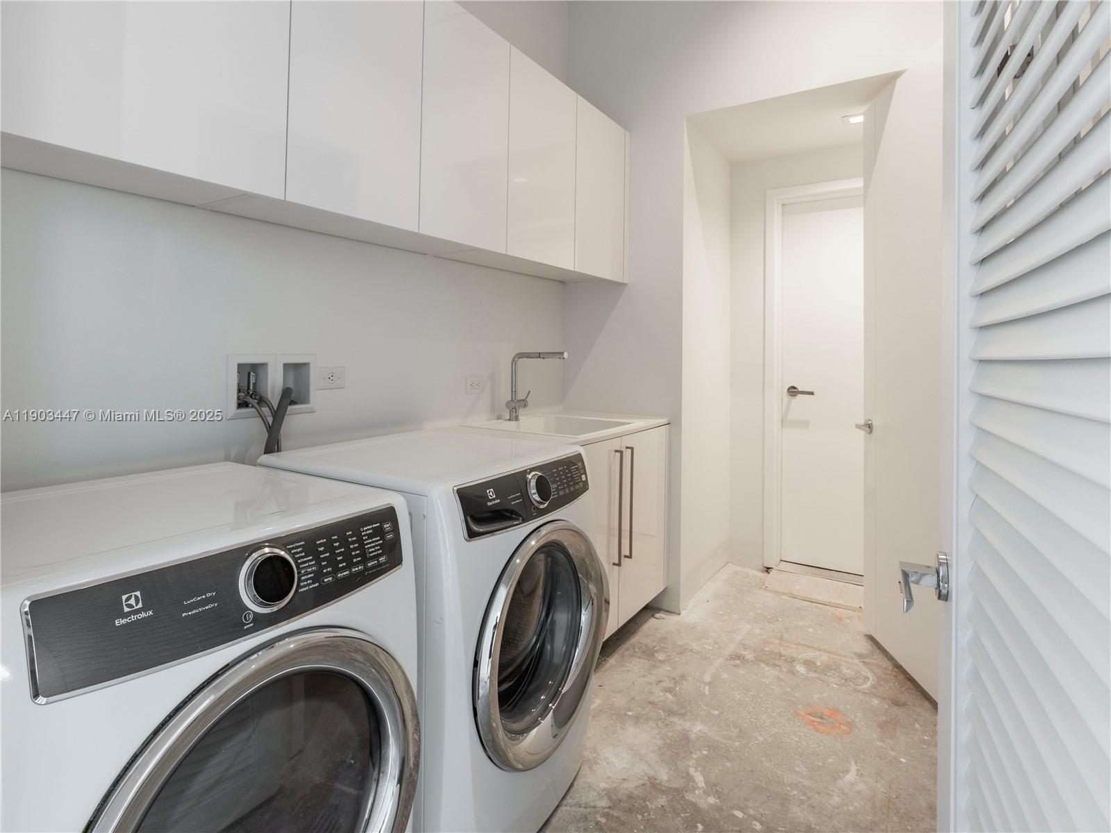 18501 Collins Av #1501, Sunny Isles Beach FL 33160