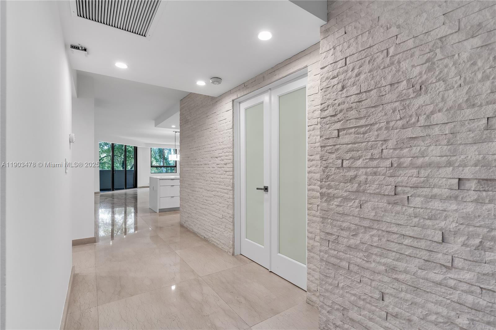 141 Crandon Blvd #242, Key Biscayne FL 33149