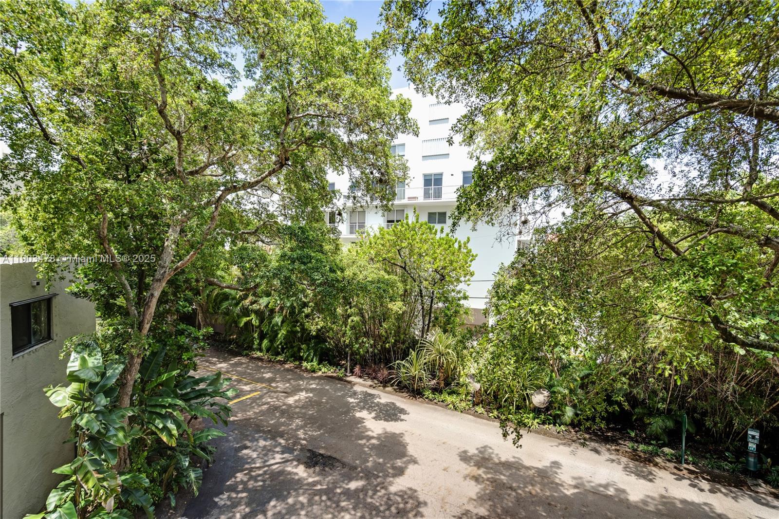 141 Crandon Blvd #242, Key Biscayne FL 33149