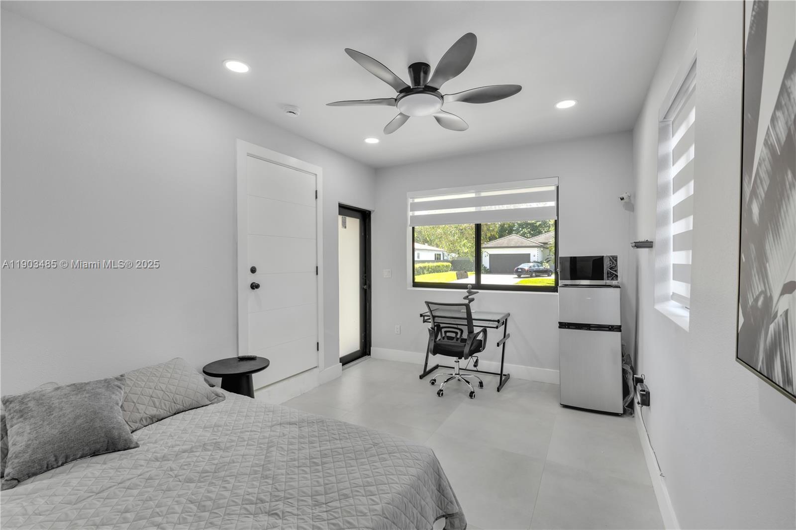 6021 SW 19th St, Miami FL 33155