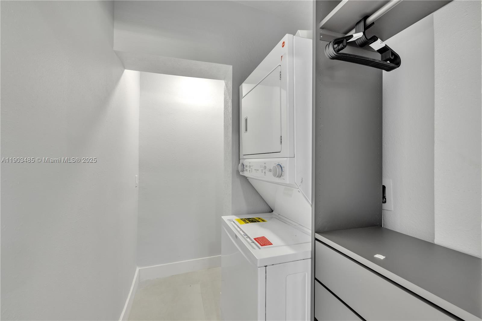 6021 SW 19th St, Miami FL 33155