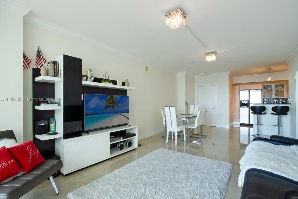 325 S Biscayne Blvd #2214, Miami FL 33131