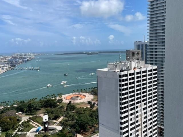 253 2nd St #3807, Miami FL 33132