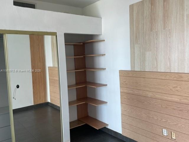 253 2nd St #3807, Miami FL 33132