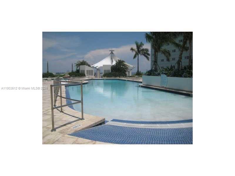 253 2nd St #3807, Miami FL 33132