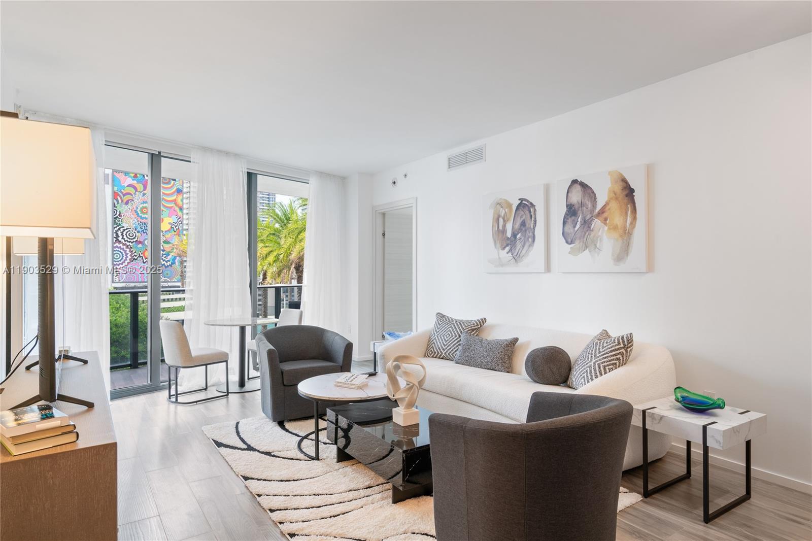 801 S Miami Ave #1002, Miami FL 33130