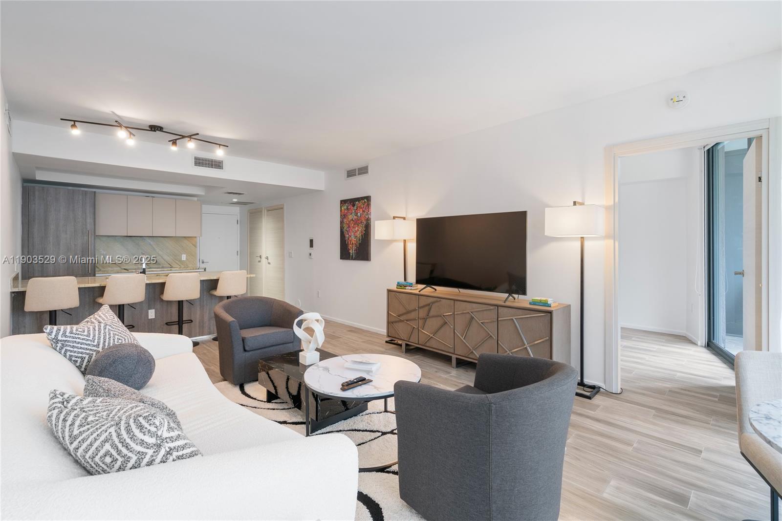 801 S Miami Ave #1002, Miami FL 33130