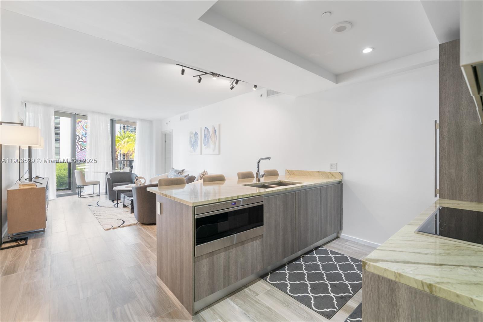 801 S Miami Ave #1002, Miami FL 33130