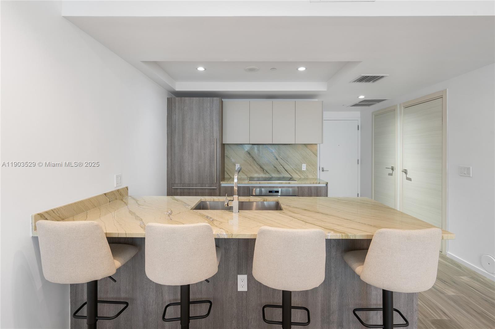 801 S Miami Ave #1002, Miami FL 33130
