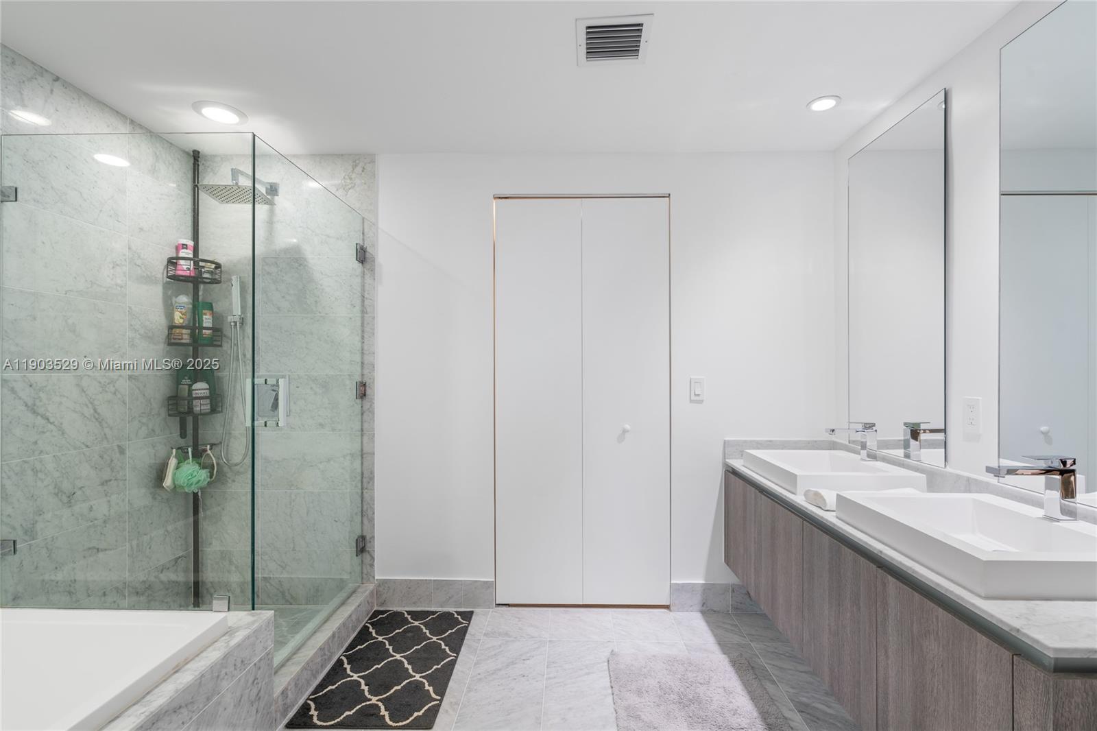 801 S Miami Ave #1002, Miami FL 33130