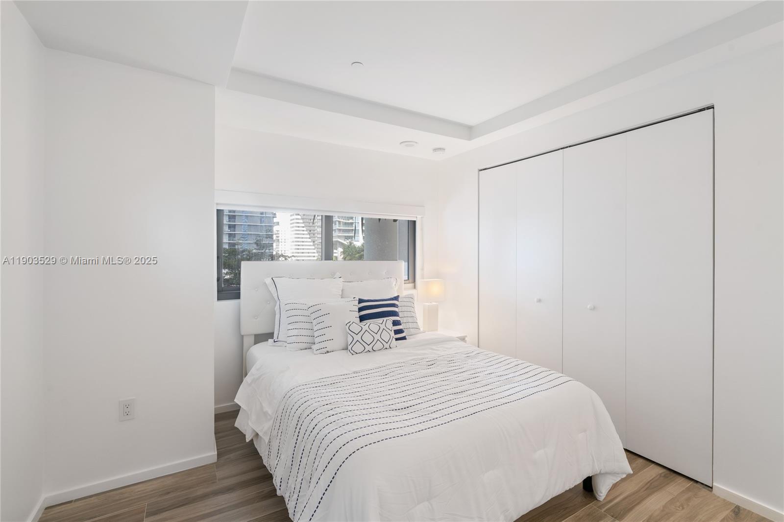 801 S Miami Ave #1002, Miami FL 33130