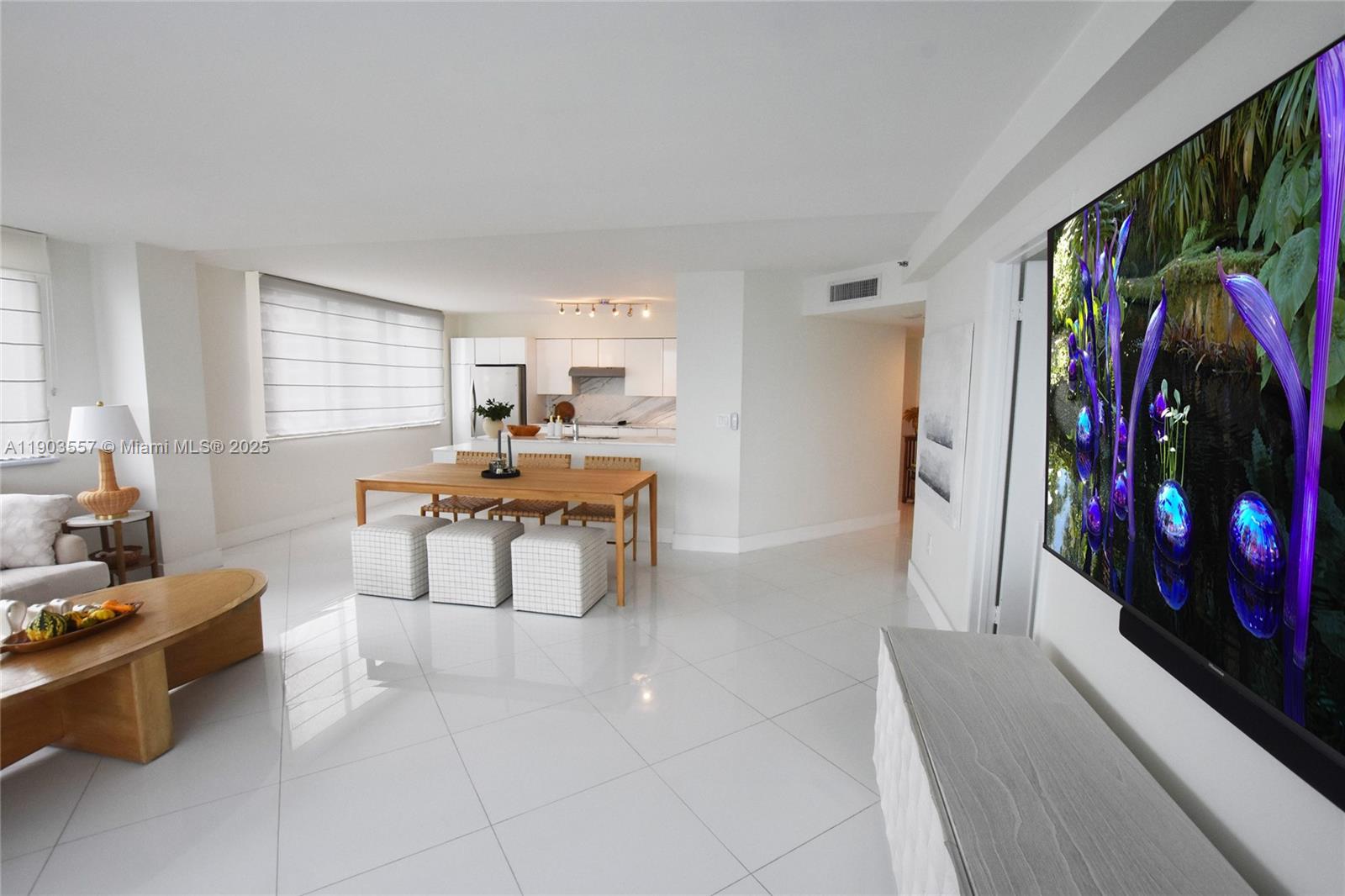 540 BRICKELL KEY DR #1427, Miami FL 33131