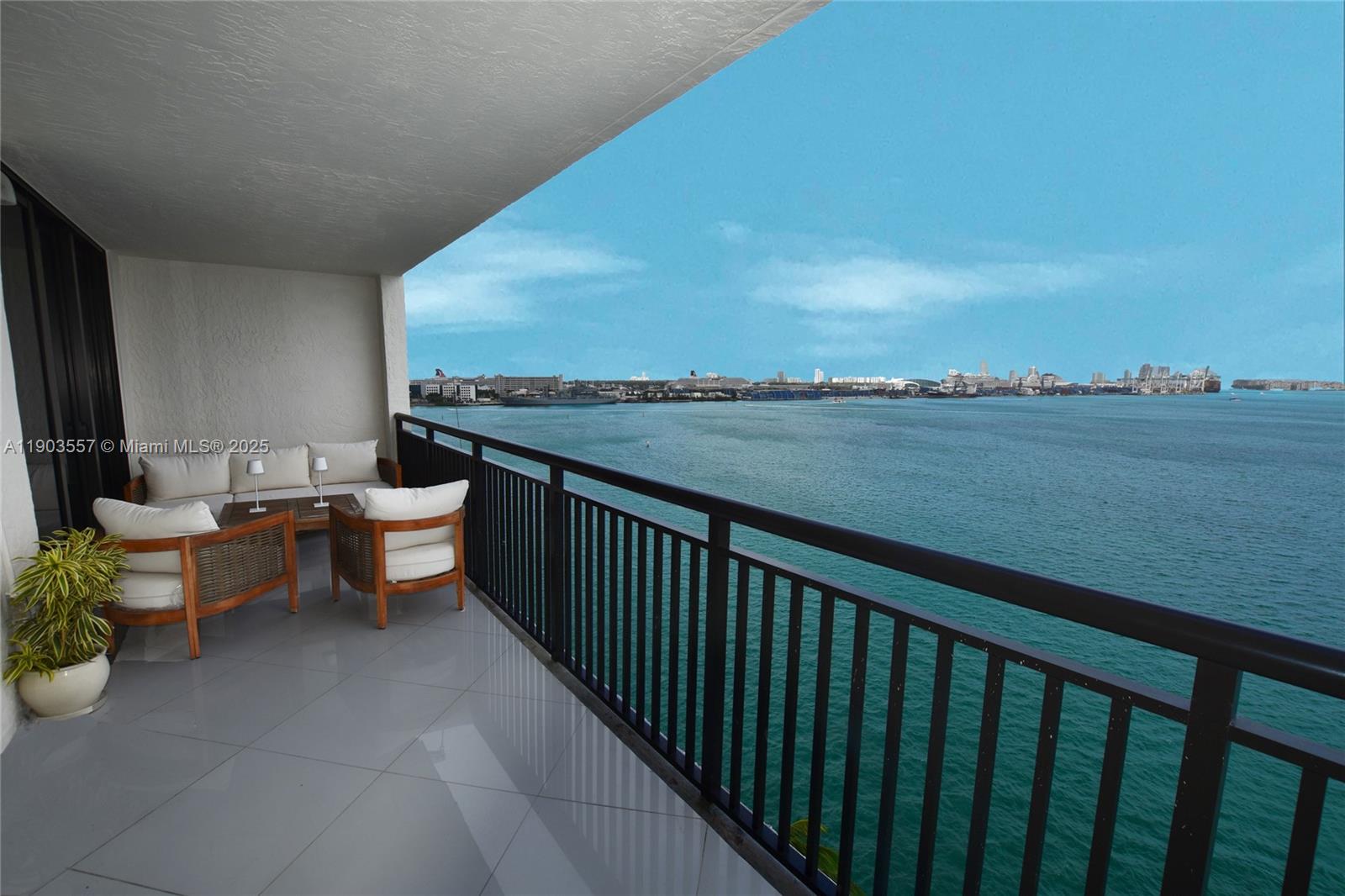 540 BRICKELL KEY DR #1427, Miami FL 33131