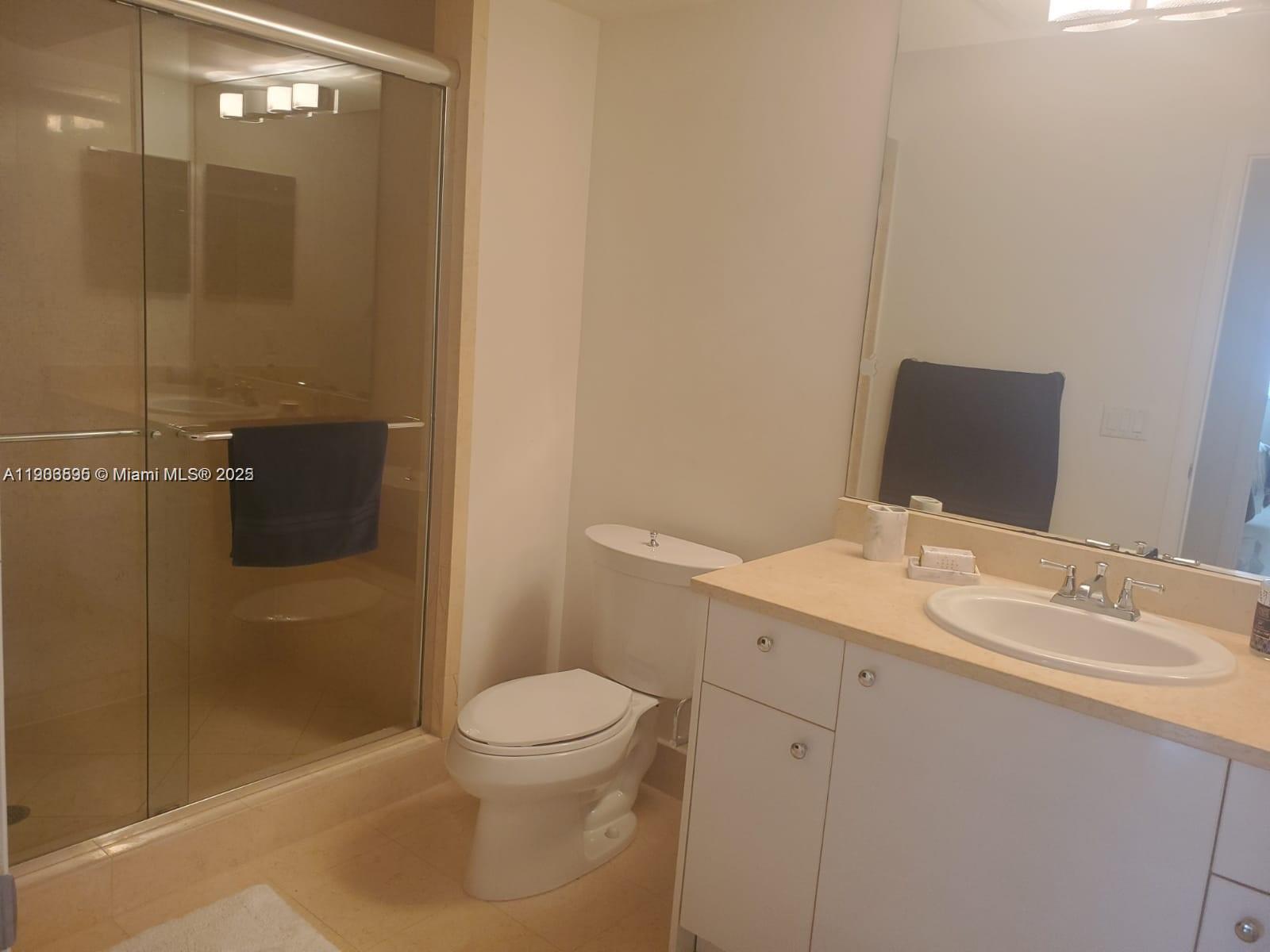 19900 E Country Club Dr #607, Aventura FL 33180