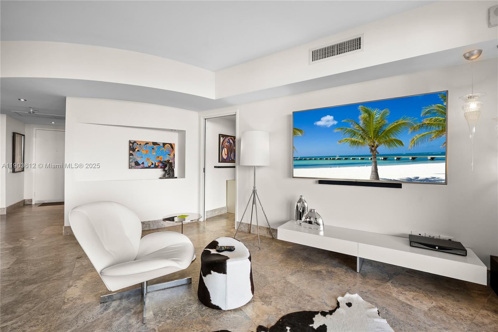 450 Alton Rd #704, Miami Beach FL 33139
