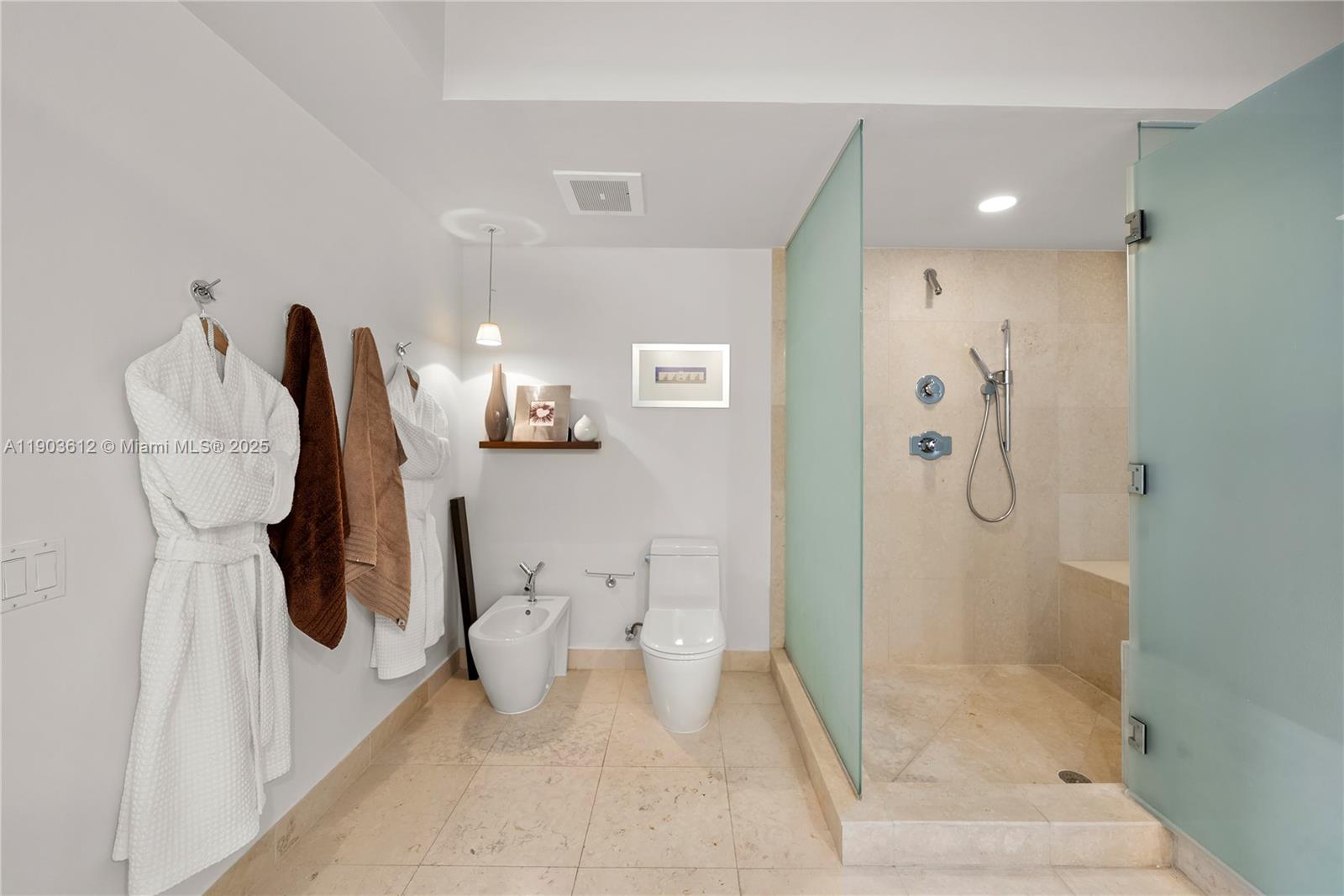 450 Alton Rd #704, Miami Beach FL 33139