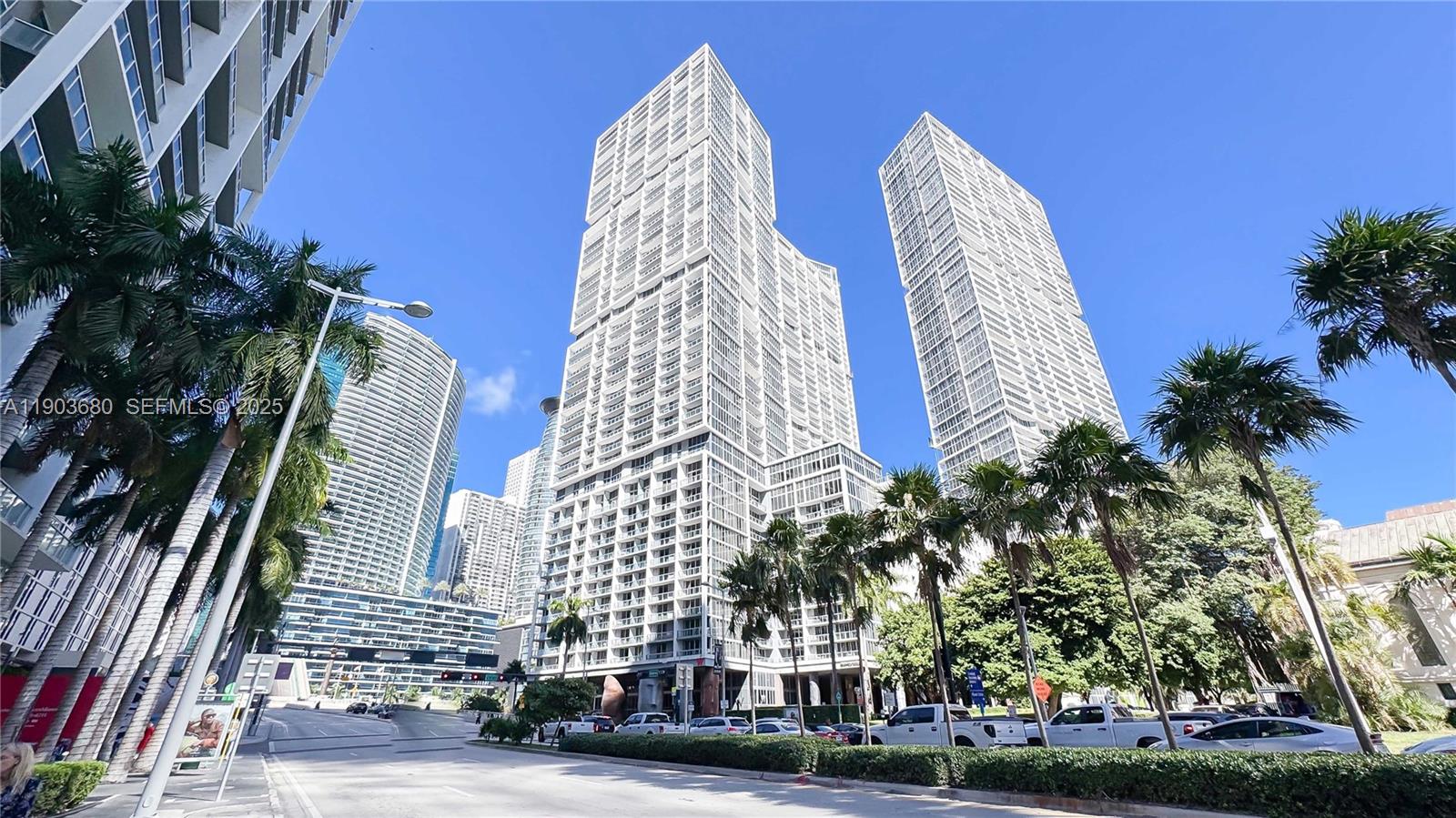 465 Brickell Ave #1705, Miami FL 33131