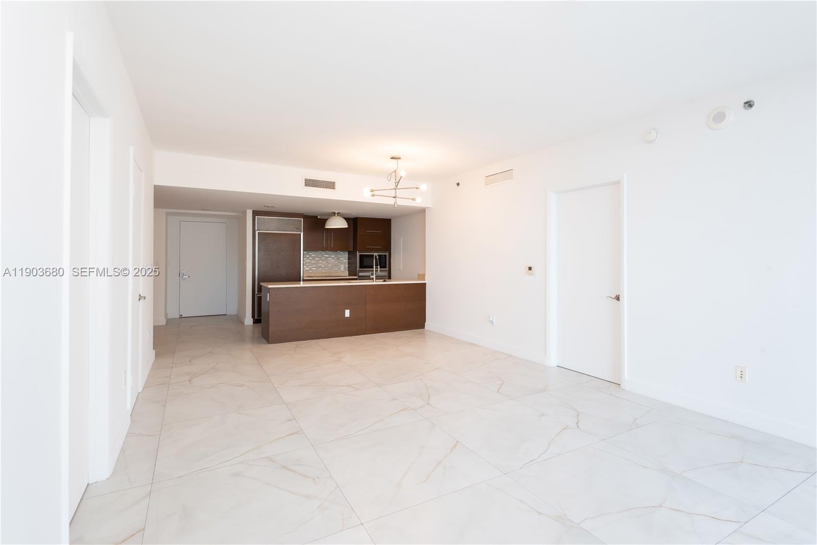 465 Brickell Ave #1705, Miami FL 33131