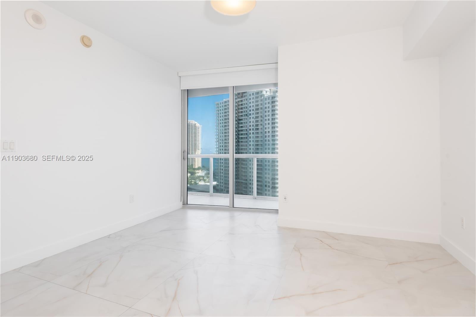 465 Brickell Ave #1705, Miami FL 33131