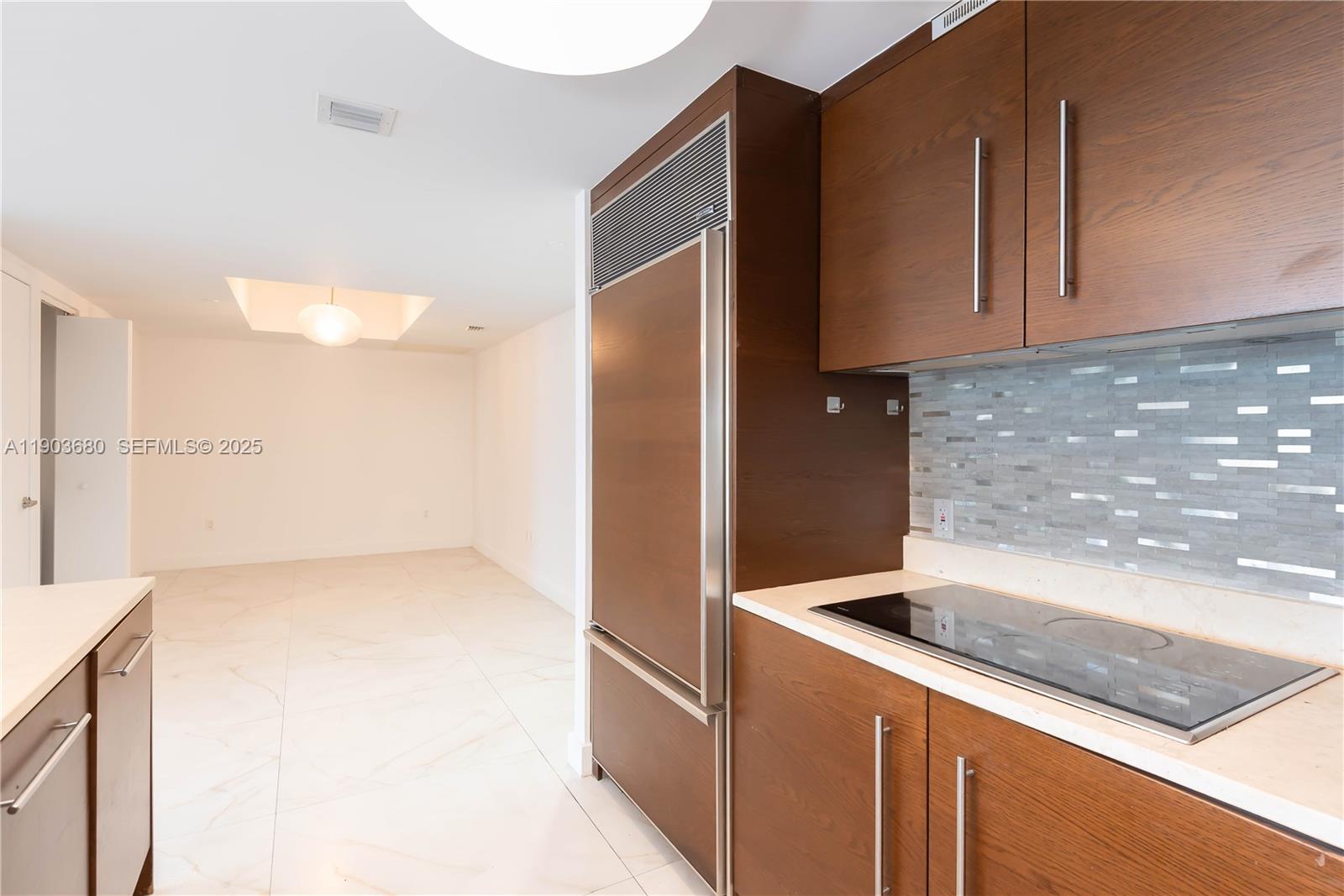 465 Brickell Ave #1705, Miami FL 33131