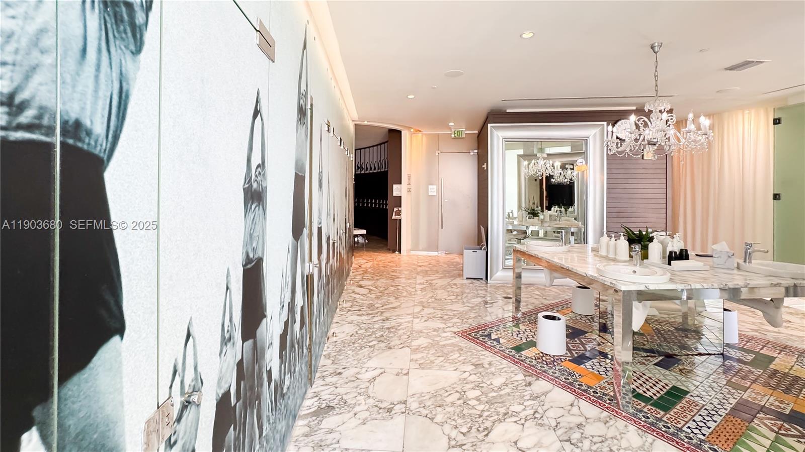 465 Brickell Ave #1705, Miami FL 33131
