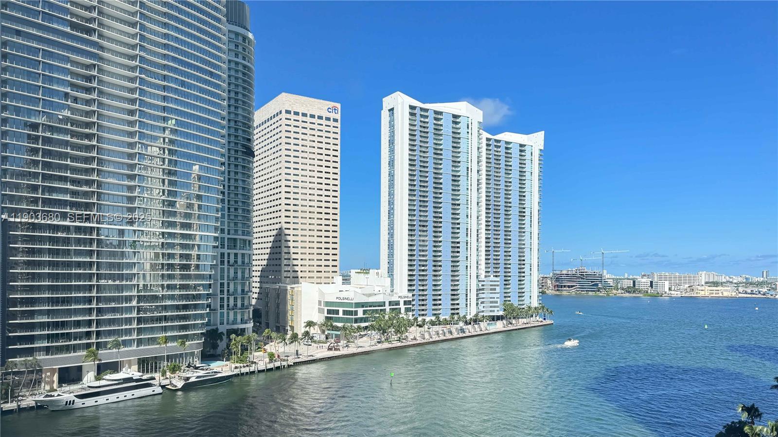 465 Brickell Ave #1705, Miami FL 33131