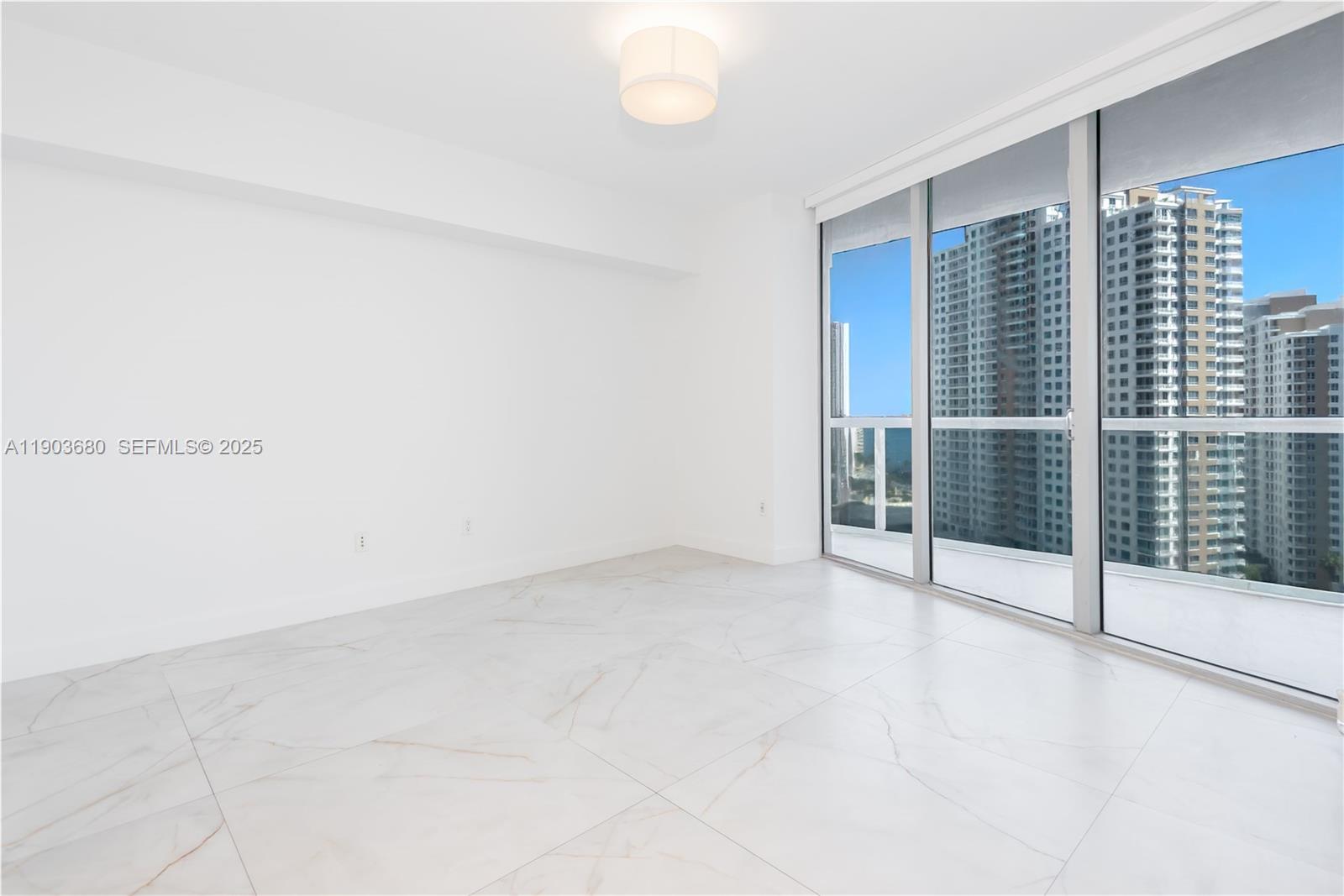465 Brickell Ave #1705, Miami FL 33131