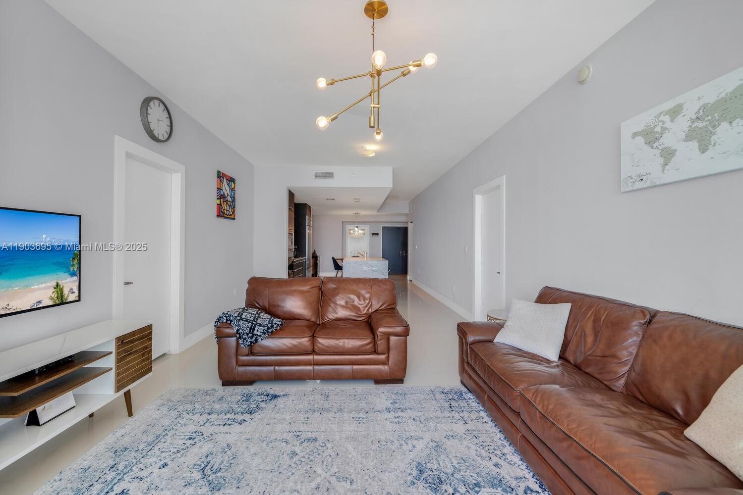 900 Biscayne Blvd #3008, Miami FL 33132